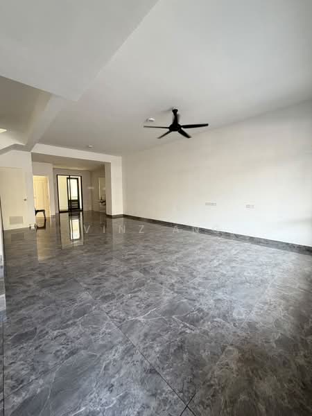 2-storey Terraced House for Rent in Taman Damansara Aliff (Tampoi) - Vinz Ang - Living Room - PropertyGuru.com.my