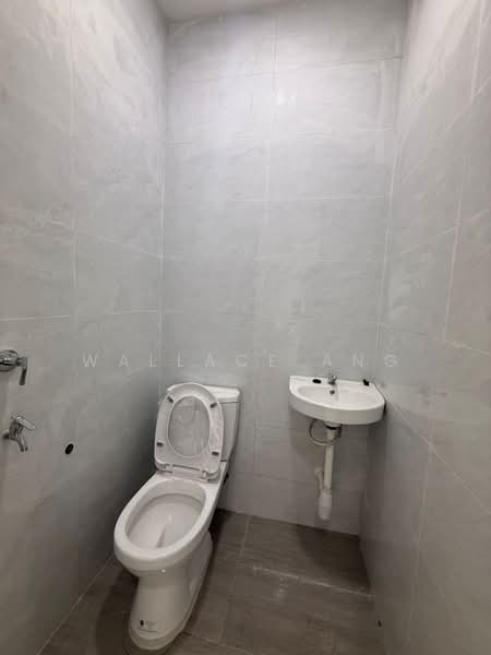 1-storey Terraced House for Sale in Taman Abad (Johor Bahru) - Wallace Ang - Bathroom - PropertyGuru.com.my