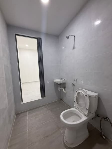 1-storey Terraced House for Sale in Taman Abad (Johor Bahru) - Wallace Ang - Bathroom - PropertyGuru.com.my