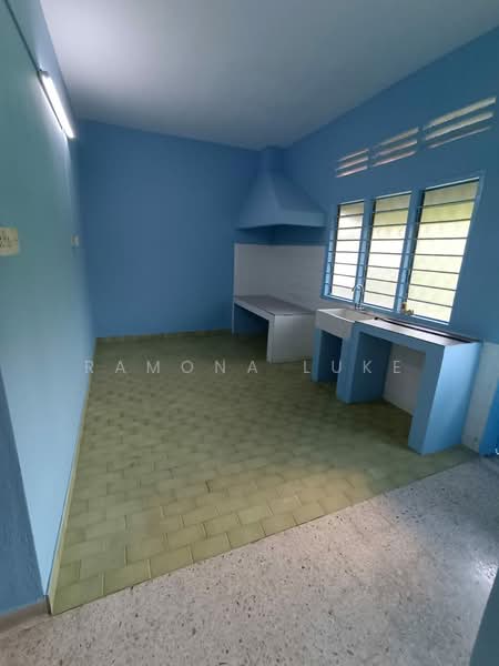 1-storey Terraced House for Rent in Seksyen 5 (Petaling Jaya) - Ramona Luke - Kitchen - PropertyGuru.com.my