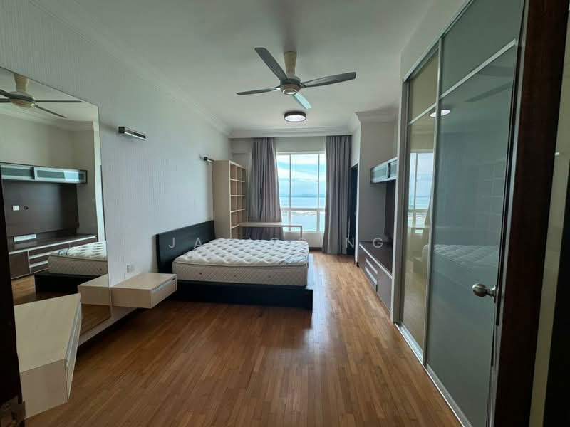 Condominium for Rent at Gurney Beach Resort - Javios Ng - Bedroom - PropertyGuru.com.my
