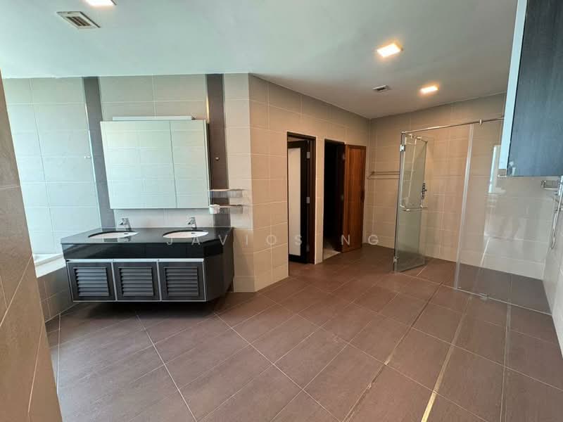 Condominium for Rent at Gurney Beach Resort - Javios Ng - Bathroom - PropertyGuru.com.my