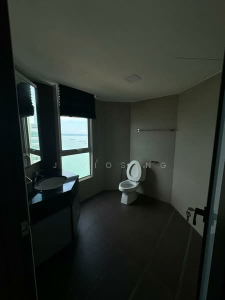 Condominium for Rent at Gurney Beach Resort - Javios Ng - Bathroom - PropertyGuru.com.my