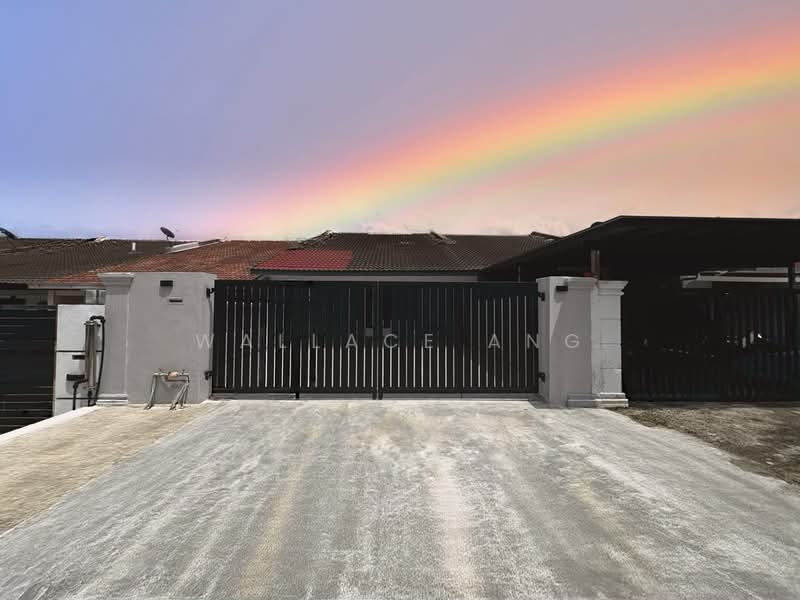 Rumah Teres 1-Tingkat untuk Dijual di Taman Puteri Wangsa (Ulu Tiram) - Wallace Ang - Exterior - PropertyGuru.com.my