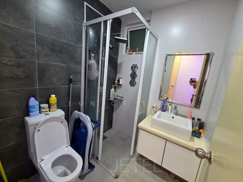 Service Residence for Rent at Impiria Residensi Bukit Tinggi Klang - Eunice Lim - Bathroom - PropertyGuru.com.my