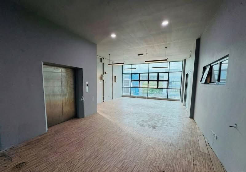 Commercial Semi-D for Rent in Shah Alam (Selangor) - Aida Ali - Interior - PropertyGuru.com.my