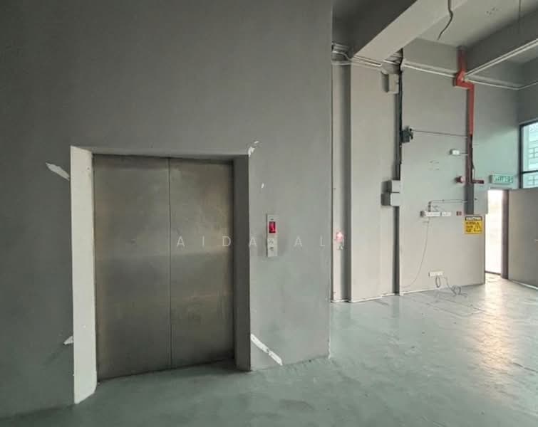 Commercial Semi-D for Rent in Shah Alam (Selangor) - Aida Ali - Corridor - PropertyGuru.com.my