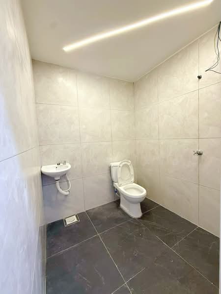 Rumah Teres 2-Tingkat untuk Dijual di Taman Daya (Johor Bahru) - Wallace Ang - Bathroom - PropertyGuru.com.my