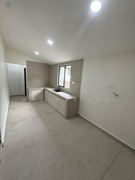 Rumah Teres 1-Tingkat untuk Dijual di Taman Ungku Tun Aminah (Skudai) - Wallace Ang - Kitchen - PropertyGuru.com.my
