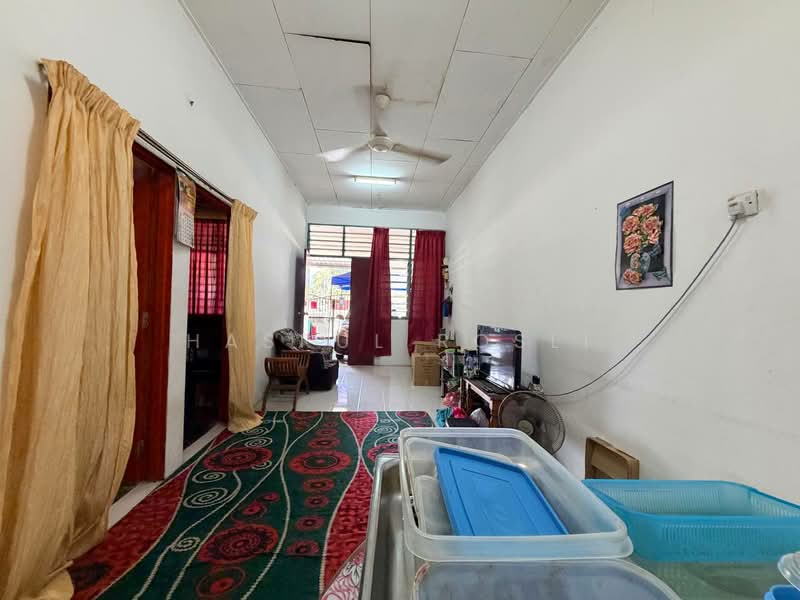 1-storey Terraced House for Sale in Taman Lembah Bujang (Merbok) - Hasrul Rosli - Living Room - PropertyGuru.com.my