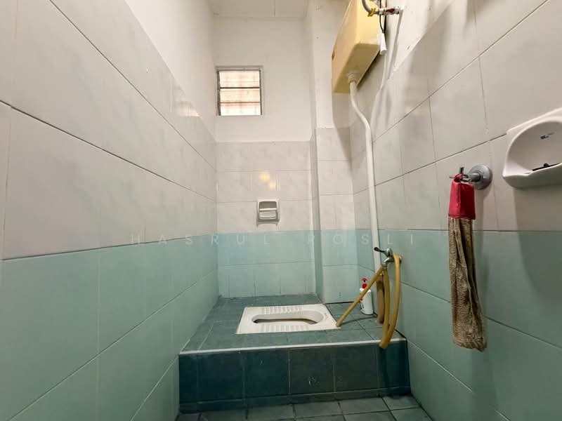 Rumah Teres 2-Tingkat untuk Dijual di Bertam Perdana 3 (Kepala Batas) - Hasrul Rosli - Bathroom - PropertyGuru.com.my