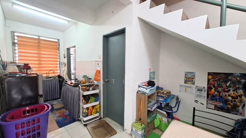 Rumah Teres 2-Tingkat untuk Dijual di Sepang (Selangor) - Izzati Mat - Kitchen - PropertyGuru.com.my