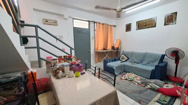 Rumah Teres 2-Tingkat untuk Dijual di Sepang (Selangor) - Izzati Mat - Living Room - PropertyGuru.com.my