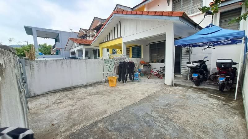 Rumah Teres 2-Tingkat untuk Dijual di Sepang (Selangor) - Izzati Mat - Exterior - PropertyGuru.com.my