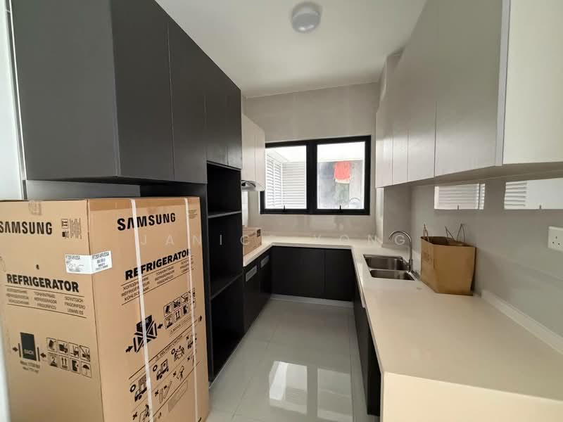 Kondominium untuk Dijual di Bay Point @ Country Garden Danga Bay - Janice Yong - Kitchen - PropertyGuru.com.my