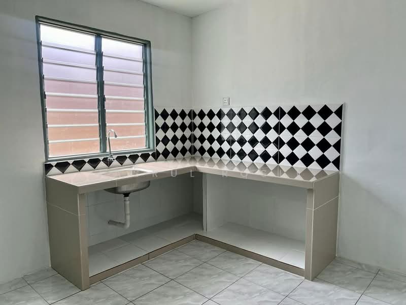 1-storey Terraced House for Sale in Taman Ria Jaya (Sungai Petani) - Hasrul Rosli - Kitchen - PropertyGuru.com.my