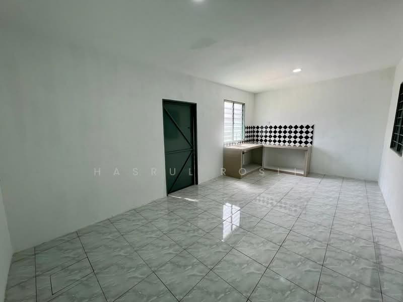 1-storey Terraced House for Sale in Taman Ria Jaya (Sungai Petani) - Hasrul Rosli - Kitchen - PropertyGuru.com.my