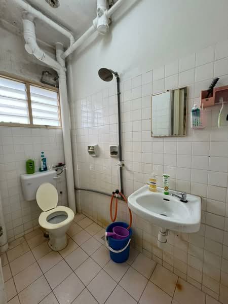 Pangsapuri untuk Dijual di Taman Sri Murni Fasa 1 - Valerie Ng - Bathroom - PropertyGuru.com.my