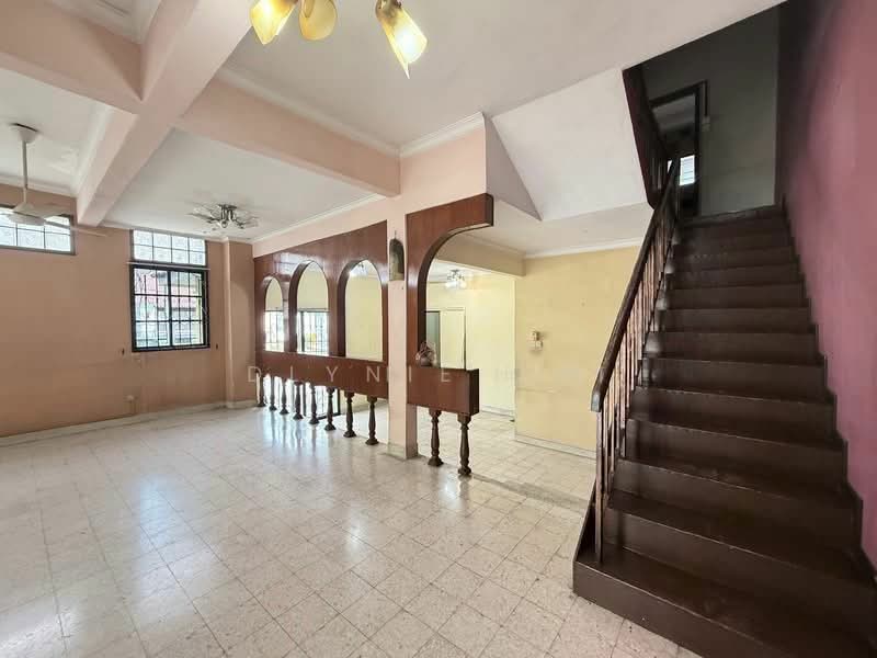 Rumah Teres 2-Tingkat untuk Dijual di Taman Desa (Taman Desa) - Dlynie Ooi - Living Room - PropertyGuru.com.my