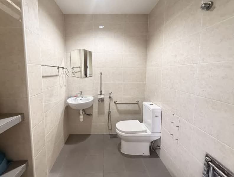 Rumah Teres 2-Tingkat untuk Dijual di Taman Desa (Taman Desa) - Dlynie Ooi - Bathroom - PropertyGuru.com.my