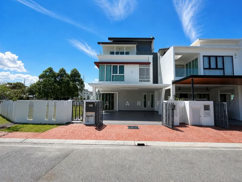 3-storey Terraced House for Sale in Cyberjaya (Selangor) - BILYA ARIFF - PropertyGuru.com.my