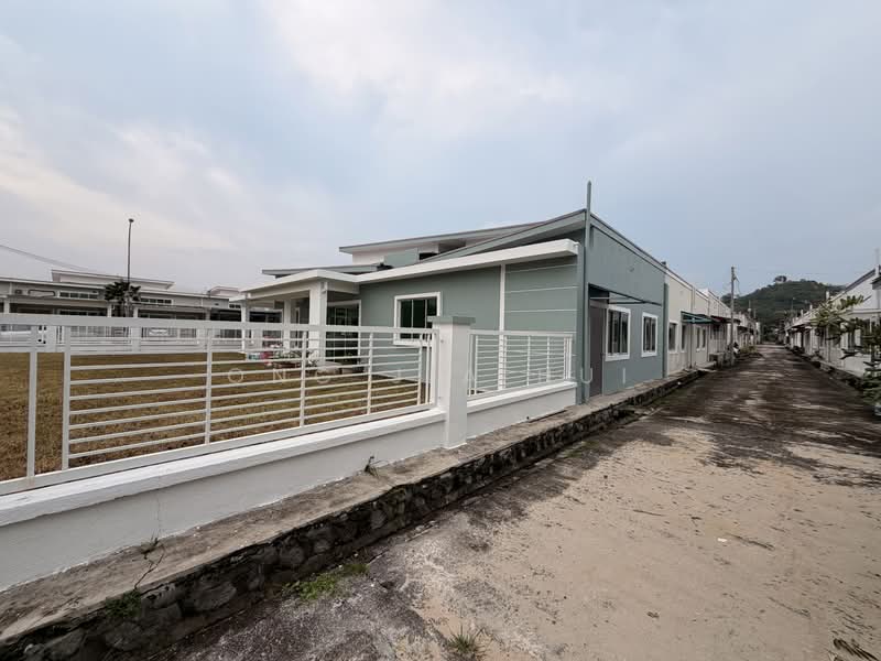 Rumah Teres 1-Tingkat untuk Dijual di Corner Sendayan House, Hijayu 1, Suria Heights (Bandar Sri Sendayan) - Ong Jia Hui - PropertyGuru.com.my