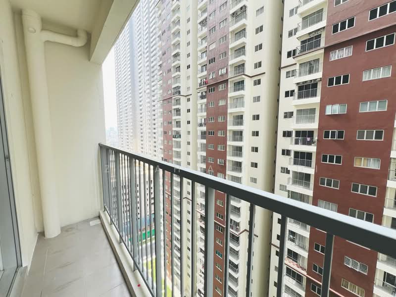 Condominium for Rent at Residensi Sateria - Hazirah Affendi - Balcony - PropertyGuru.com.my