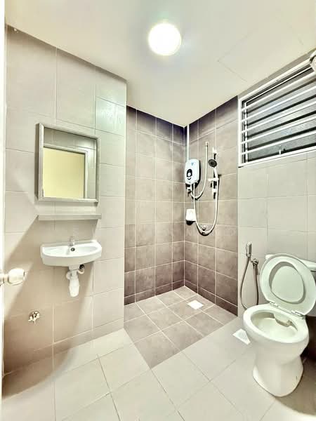 Apartment for Rent at Vista Hijauan - Sue Ahmad - Bathroom - PropertyGuru.com.my