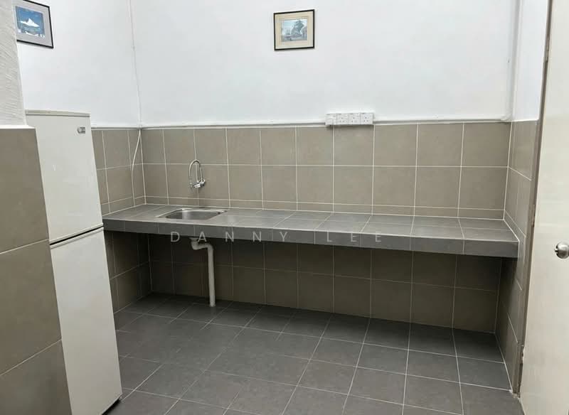 Factory for Sale in Bandar Rinching (Semenyih) - Danny Lee - Kitchen - PropertyGuru.com.my