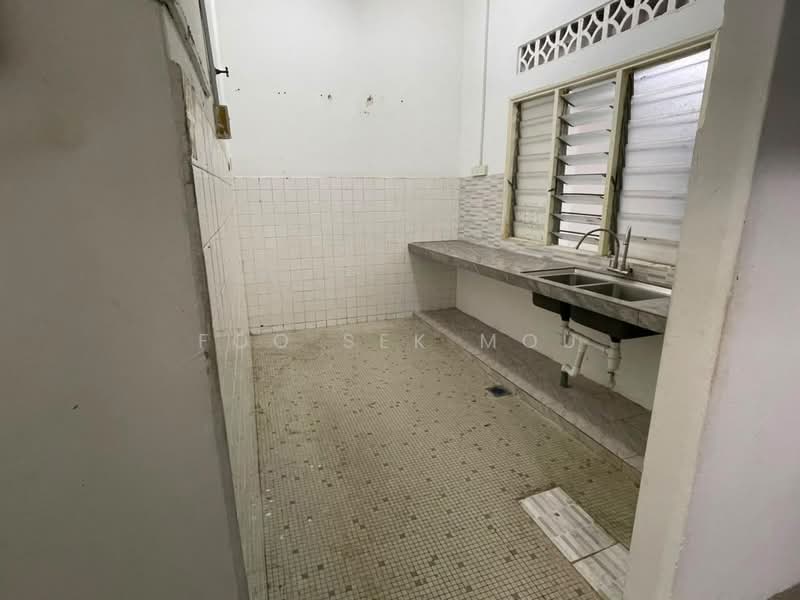 Rumah Teres 1-Tingkat untuk Dijual di Taman Sri Ehsan (Kepong) - Foo Sek Mou - Kitchen - PropertyGuru.com.my