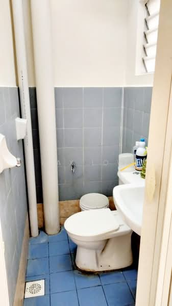 Apartment for Sale at Residensi Bistaria - Max Low - Bathroom - PropertyGuru.com.my