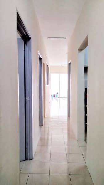 Apartment for Sale at Residensi Bistaria - Max Low - Corridor - PropertyGuru.com.my