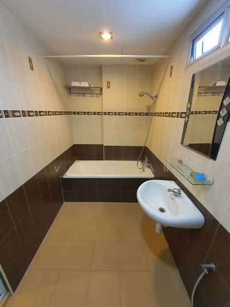 Condominium for Sale at Putra Place Condominium - Vince Tan - Bathroom - PropertyGuru.com.my