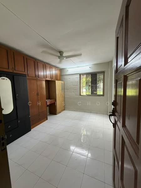 Flat for Rent at Flat Pandan Jaya - Chris Choo - Bedroom - PropertyGuru.com.my
