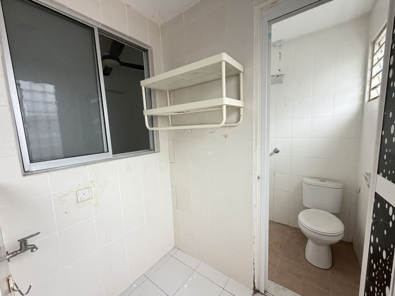 Rumah Teres 2-Tingkat untuk Dijual di Goodview Residence (Bandar Sungai Long) - Aivan Ng - Bathroom - PropertyGuru.com.my