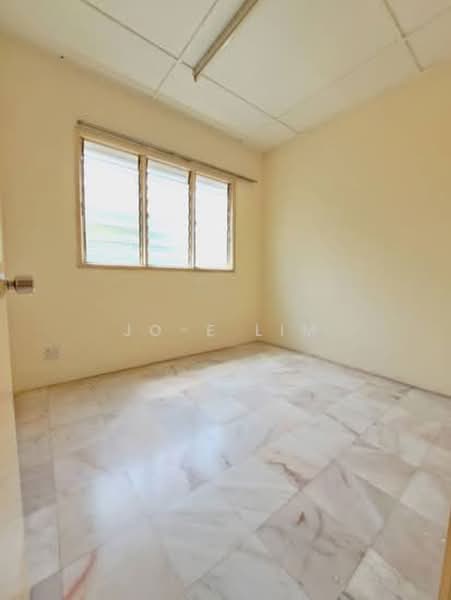 Pangsapuri untuk Dijual di Happy Garden Apartment - Jo-e Lim - Interior - PropertyGuru.com.my
