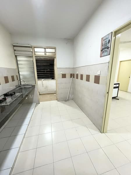 Apartment for Rent at E-Mas Villa - Maya Myra - Kitchen - PropertyGuru.com.my