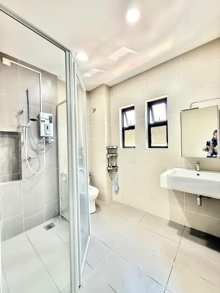 Rumah Bandar untuk Disewa di Bangi (Selangor) - Sue Ahmad - Bathroom - PropertyGuru.com.my