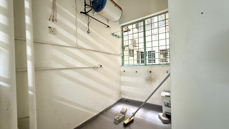 Kondominium untuk Disewa di Taman Desa Pesona - Paul Chen - Interior - PropertyGuru.com.my