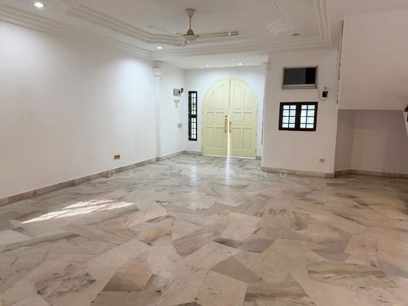 Rumah Berkembar untuk Dijual di Taman Hillview (Ipoh) - David Wong - Living Room - PropertyGuru.com.my