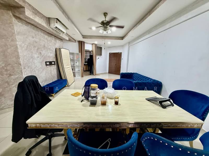 Kondominium untuk Dijual di Villa Wangsamas - Hazeman Omar - Living Room - PropertyGuru.com.my