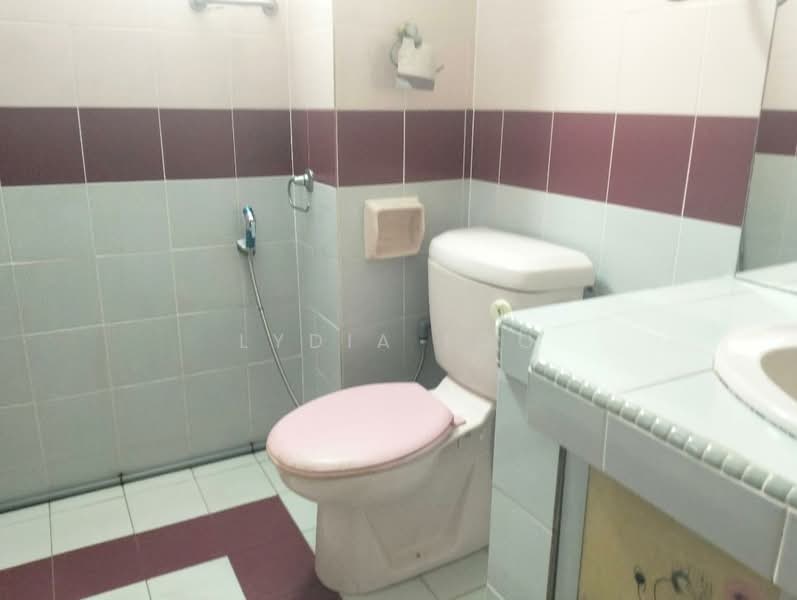 Kondominium untuk Disewa di Sri Alam Condominium - Lydia Loo - Bathroom - PropertyGuru.com.my