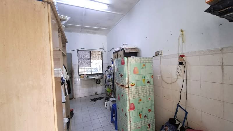 Rumah Teres 1-Tingkat untuk Dijual di Desaria (Nilai) - Izzati Mat - Kitchen - PropertyGuru.com.my