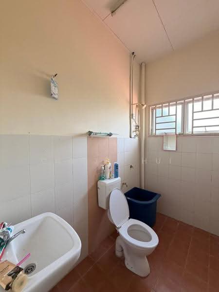 2-storey Terraced House for Sale in Taman Bukit Chedang (Seremban) - Ong Jia Hui - Bathroom - PropertyGuru.com.my