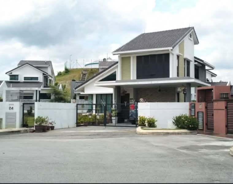 Bungalow House for Sale in Puncak Bestari (Puncak Alam) - Fifi Natasya - Exterior - PropertyGuru.com.my