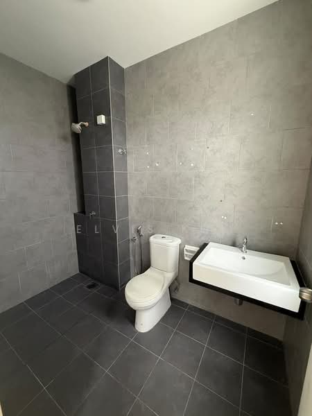 2-storey Terraced House for Sale in Rawang (Selangor) - Elvis Kok - Bathroom - PropertyGuru.com.my