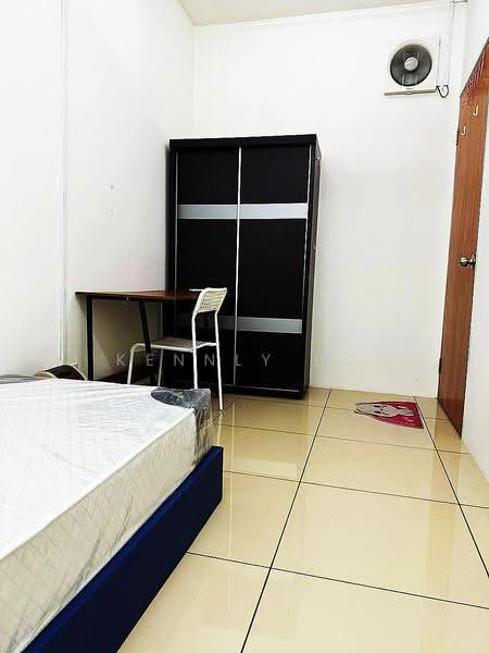 Kediaman Servis untuk Disewa di Pacific Place - Kennly Ho - Bedroom - PropertyGuru.com.my