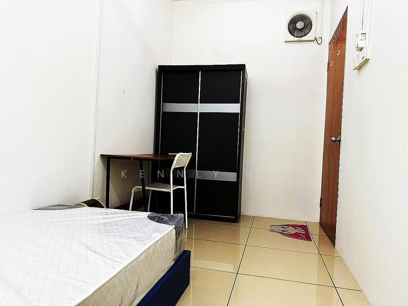 Kediaman Servis untuk Disewa di Pacific Place - Kennly Ho - Bedroom - PropertyGuru.com.my