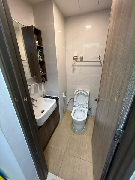 Service Residence for Rent at Country Garden Central Park - Hong Charng Lee - Bathroom - PropertyGuru.com.my