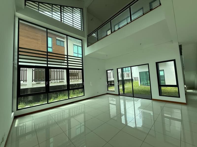 Bungalow House untuk Dijual di Subang Bestari (Shah Alam) - Fadhil Majid - Living Room - PropertyGuru.com.my